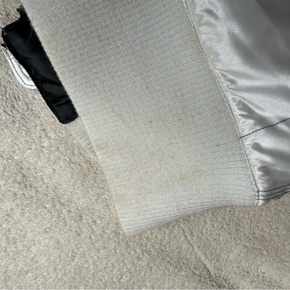 Women’s Nike cropped puffer jacket from Y2K - Picture 7 of 9